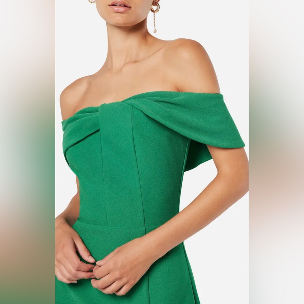 Green off shoulder dress